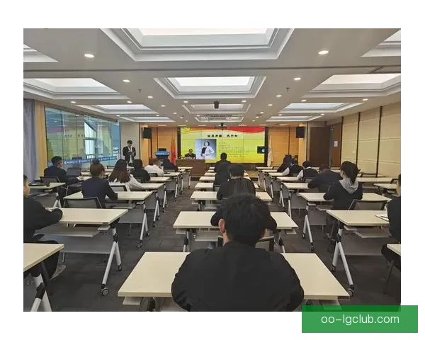 国际职业足球运动员联合会呼吁减少跨洲飞行赛程以保护球员健康 国际职业足球运动员联合会呼吁减少跨洲飞行赛程以保护球员健康